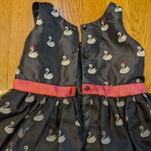 H&M SWAN DRESS FANCY CHRISTMAS PARTY OCCASION SIZE 4-5 Years BLACK SATIN FORMAL - Picture 5 of 6
